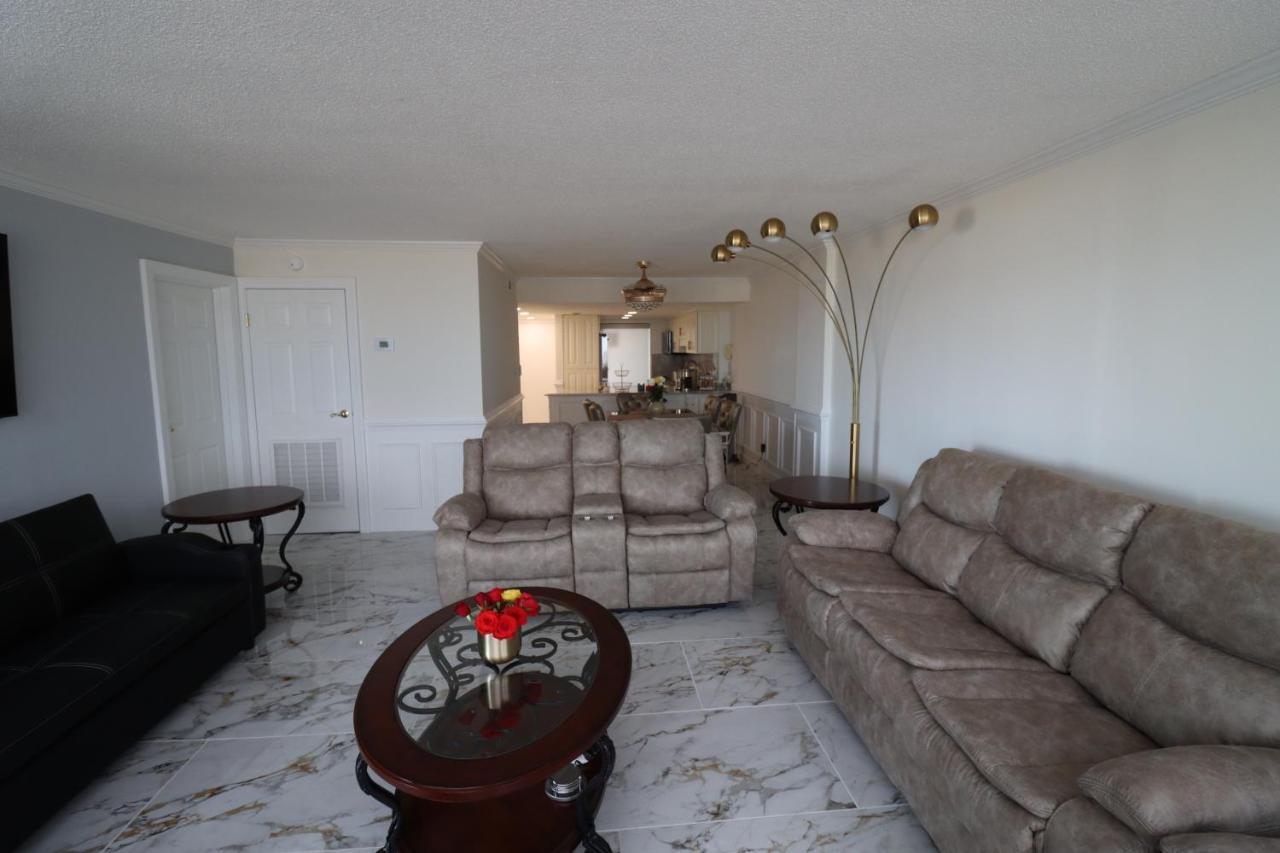 Beach Luxury Oceanfront Virginia Beach Exterior photo