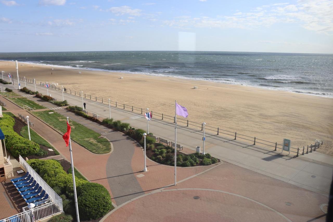 Beach Luxury Oceanfront Virginia Beach Exterior photo