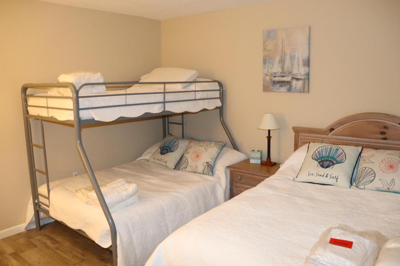 Beach Luxury Oceanfront Virginia Beach Exterior photo